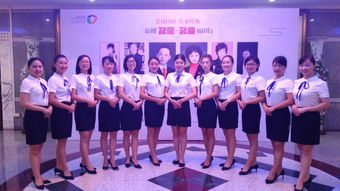 他們是認(rèn)真培訓(xùn)、服務(wù)滿分的福田文化志愿禮儀服務(wù)隊